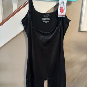 NWT Assets by SPANX Black Shapewear Bodysuit